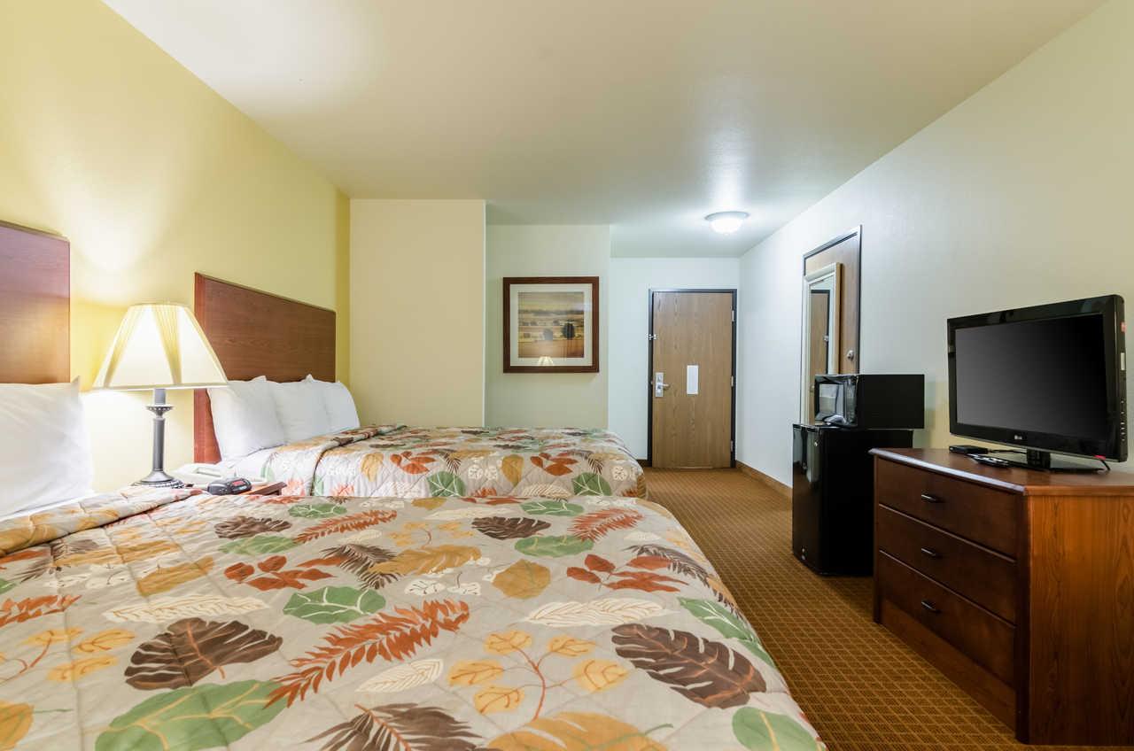 Rodeway Inn Larned Экстерьер фото